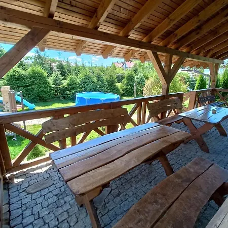Pod Klonem Z Balia I Sauna بيت للعطل